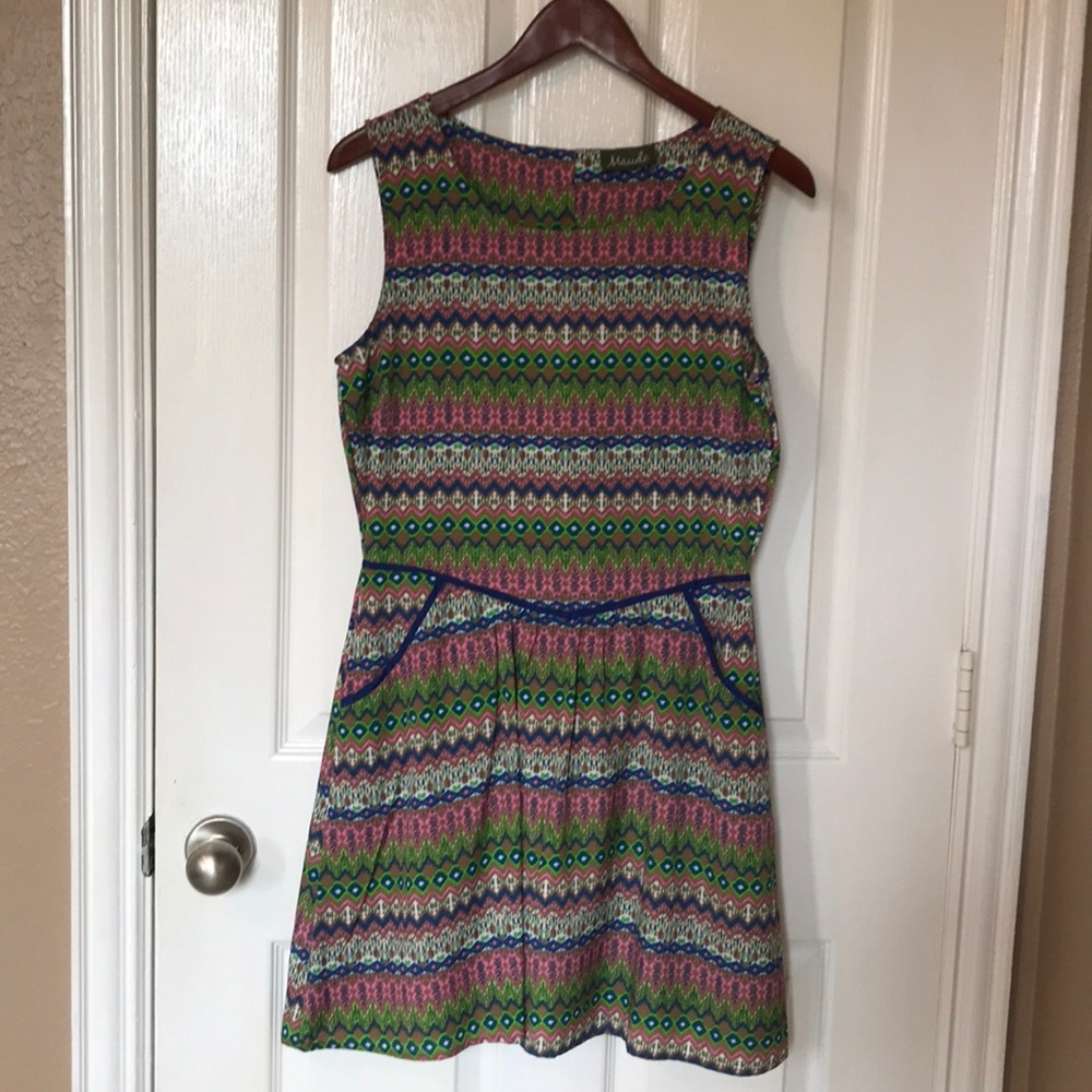 Women’s summer dress with pockets